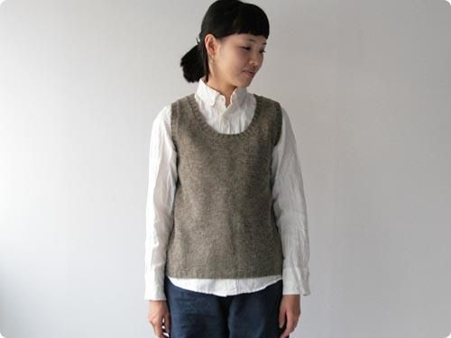 NOR' EASTERLY BACK OPEN VEST PUTTY