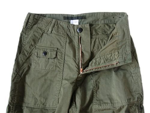 EEL BE MY BAKER 55OLIVE