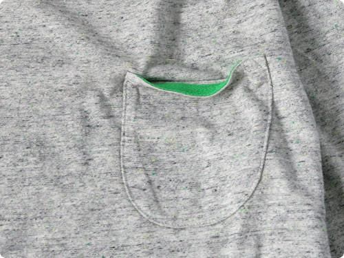 CURLY QS TROPICAL POCKET Tee GRAY x GREEN