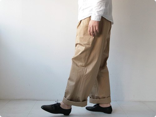 TUKI tuck in trousers 03khaki