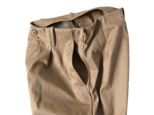 TUKI tuck in trousers 03khaki