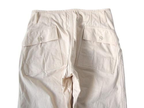 TATAMIZE BAKER PANTS OFF WHITE
