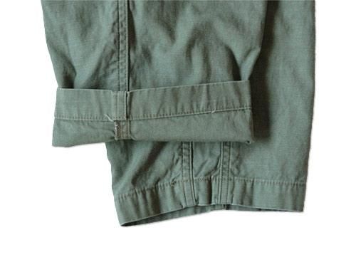 ordinary fits FRENCH CROPPED OLIVE