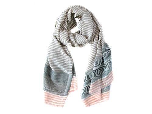SETH INDUSTRIES STRIPE STOLE BEIGE