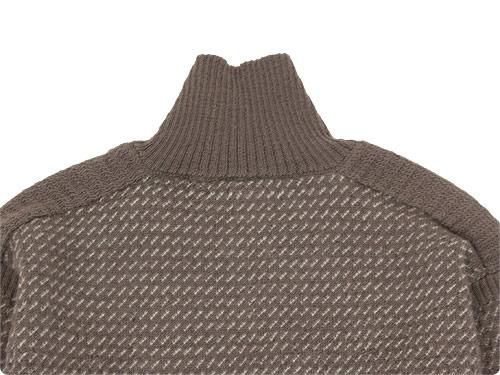 TATAMIZE WOOL HI NECK KNIT MOCA