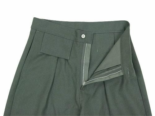 TUKI tapered pants 23sage green