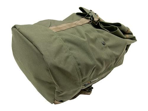 ENDS and MEANS Refugee Duffle Bag RANGER GREEN