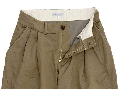 ordinary fits TUCK CHINO PANTS BEIGE