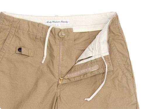 DAILY WARDROBE INDUSTRY TRAVELER'S SHORTS BEIGE