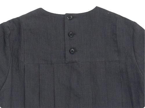 Atelier d'antan Dargelosʥ른 tuck one-piece DARK GRAY