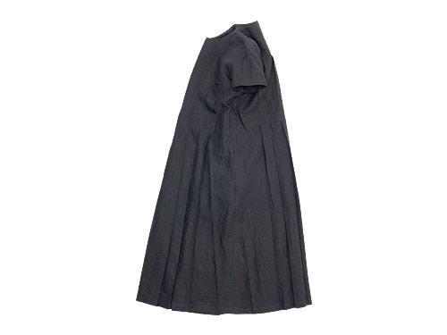Atelier d'antan Dargelosʥ른 tuck one-piece DARK GRAY