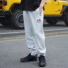 <img class='new_mark_img1' src='https://img.shop-pro.jp/img/new/icons12.gif' style='border:none;display:inline;margin:0px;padding:0px;width:auto;' />【SWEAT PANTS】スウェットパンツ