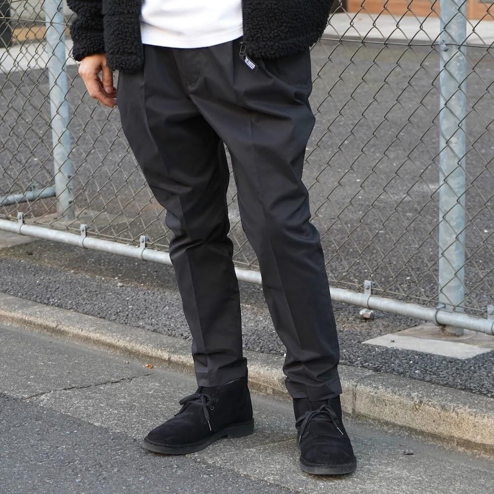 3Tucktape3 Tuck tapered pants